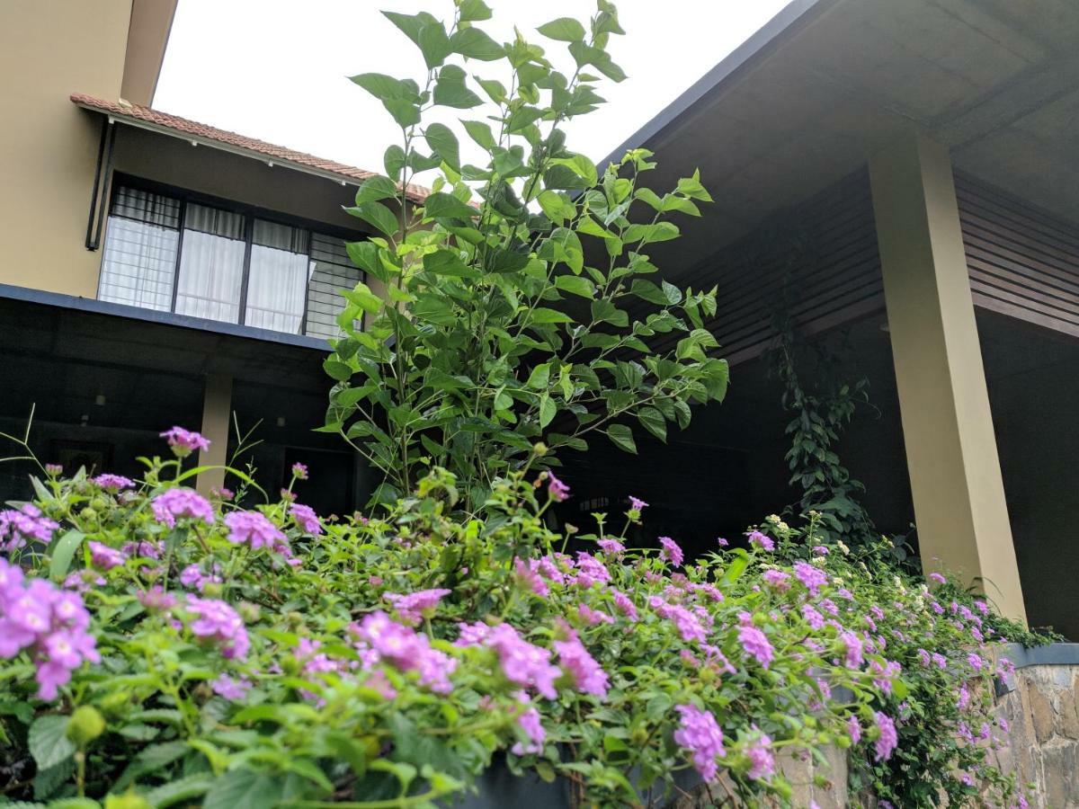 Homestay Namaha Meppādi Exterior foto